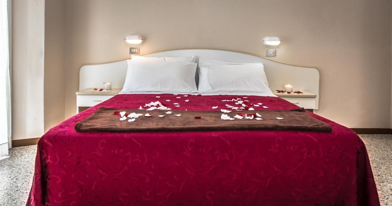 Hotel London Cattolica Extérieur photo