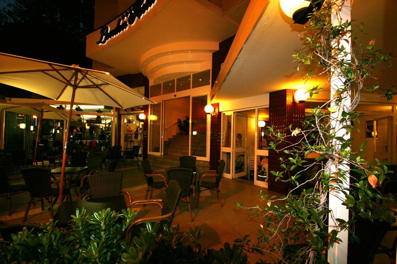 Hotel London Cattolica Extérieur photo