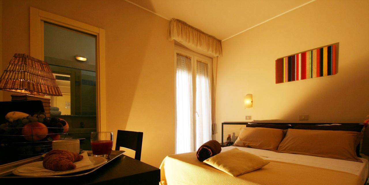 Hotel London Cattolica Extérieur photo