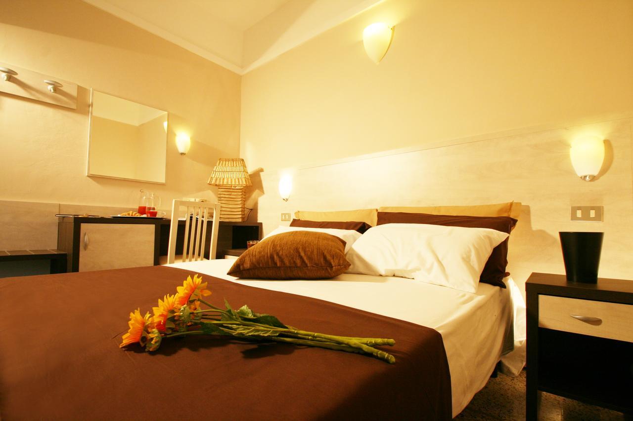 Hotel London Cattolica Extérieur photo