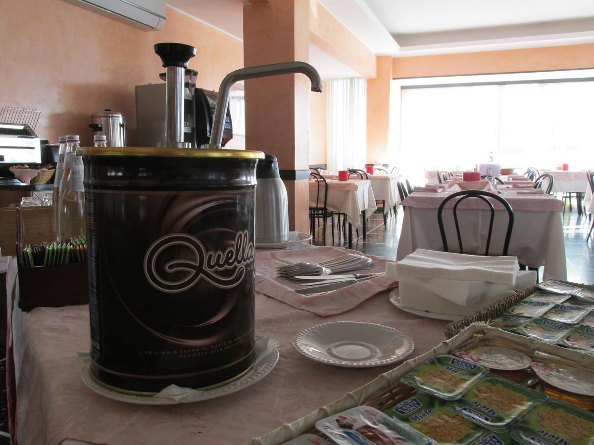 Hotel London Cattolica Extérieur photo